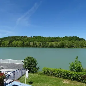 appt-hameau-du-lac-avec-piscine.midi-pyreneeshotels.com/